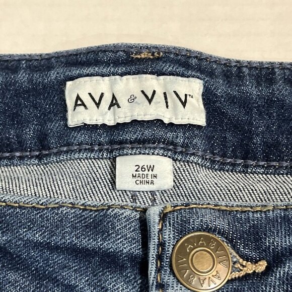 Ava & Viv High Rise Bermuda 9” Jean Shorts Womens 26W Denim Dark Wash Cuff - Picture 8 of 9